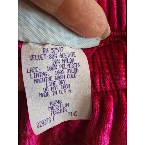 Crushed fuschia velvet and lace long vintage skirt size medium‎ - Picture 7 of 9